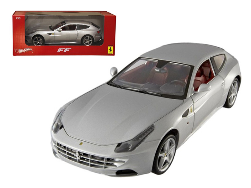 1:18 Hot Wheels Ferrari FF 2011 silver